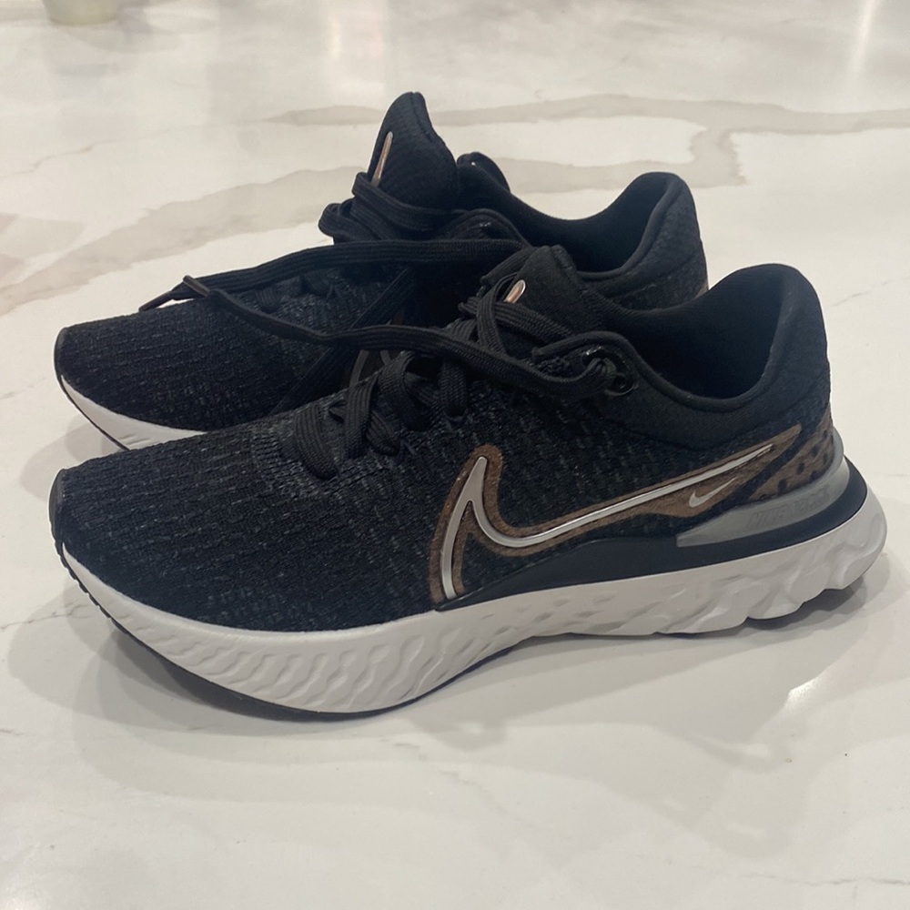 Women’s Nike react infinity run